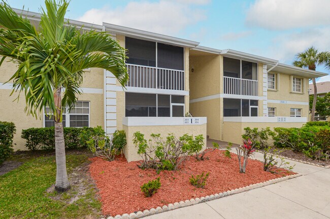Foto del edificio - 1540 SE Royal Green Cir