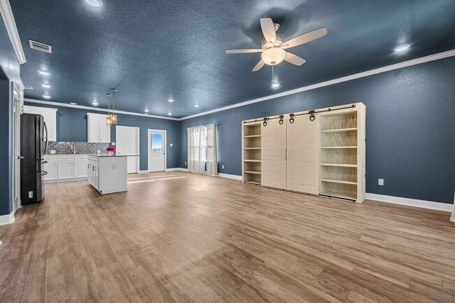 Foto del edificio - Modern 3 Bed / 2 Bath Home with Granite Kitchen & Full Fenced Yard in Temple