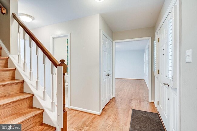 Foto del edificio - 12127 Holly Knoll Cir