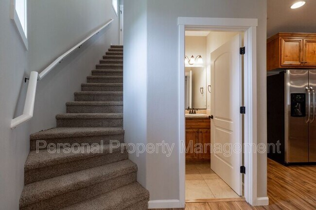 Foto del edificio - 221 N 33rd Ct