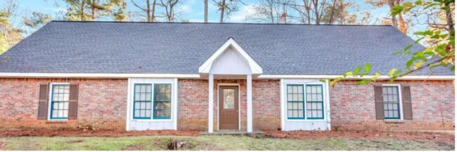 Building Photo - 9245 Colony Dr NW