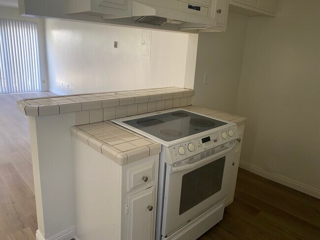 Foto del edificio - 2875 W 235th St
