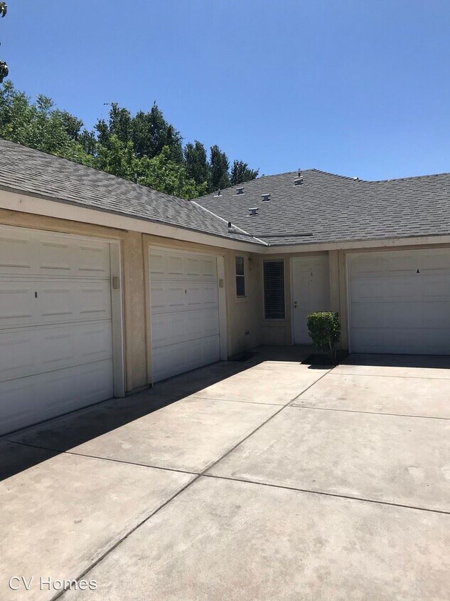 7117 N Antioch Ave, Fresno, CA 93722 Room for Rent in Fresno, CA