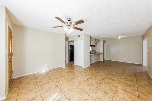 Building Photo - 6937 W Haven Ave
