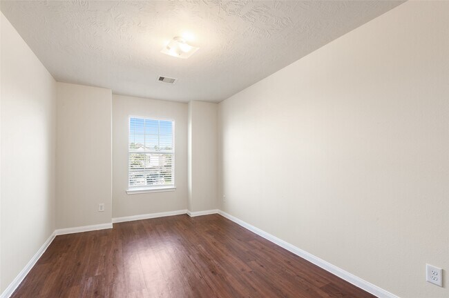 Foto del edificio - 15606 Kiplands Bend Dr