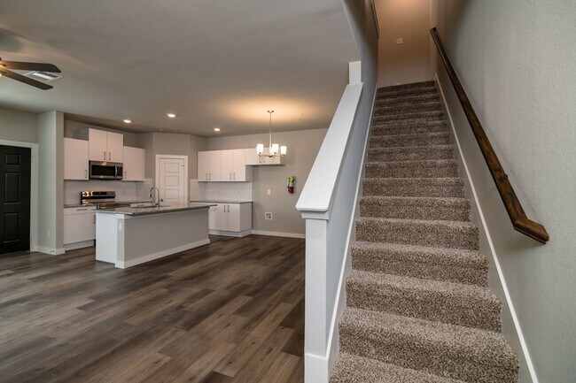 Building Photo - GORGEOUS 2 BEDROOM FOUR PLEX LOCATED IN MI...