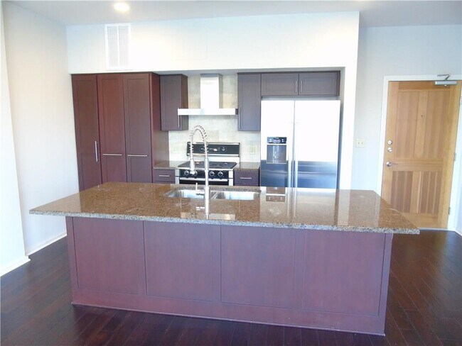 Foto del edificio - 1600 Barton Springs Rd