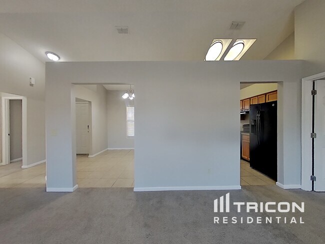 Foto del edificio - 3210 Chantilly Ct