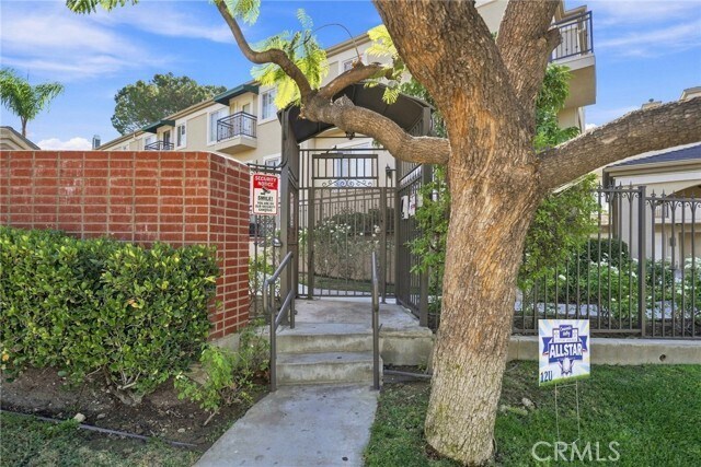Foto del edificio - 4516 Ramsdell Ave