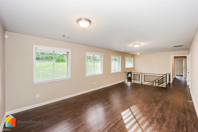 Building Photo - 3 br, 2 bath House - 1754 GLEN VIEW DR
