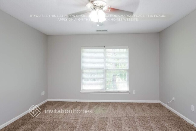 Foto del edificio - 8028 Stoneham Ct