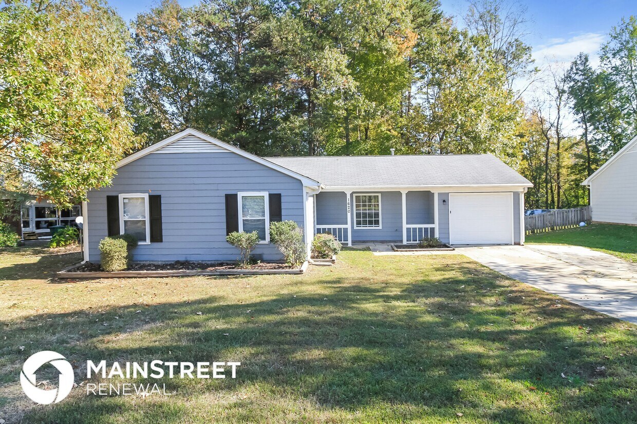 Foto principal - 1620 Stoneybrook Dr