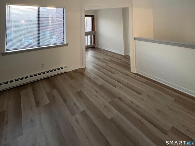 Foto del edificio - 295 Redstone Hl Rd