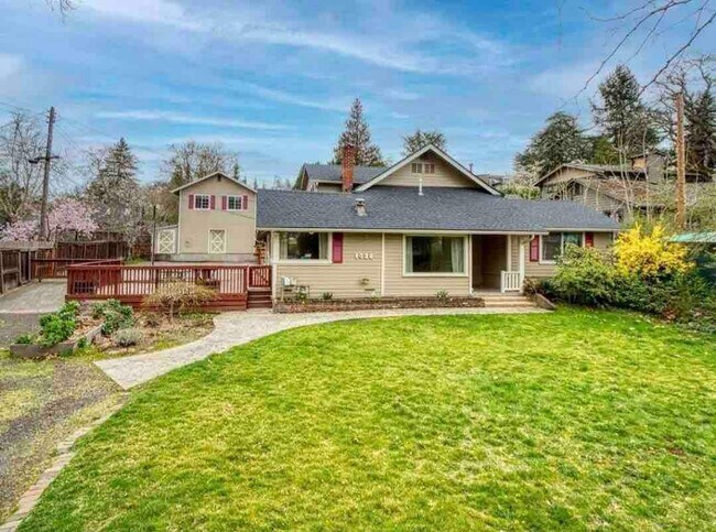 Foto del edificio - 1428 Crown Ave