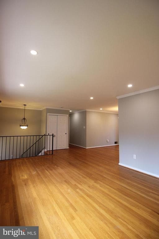 Building Photo - 102 Yeonas Dr SE