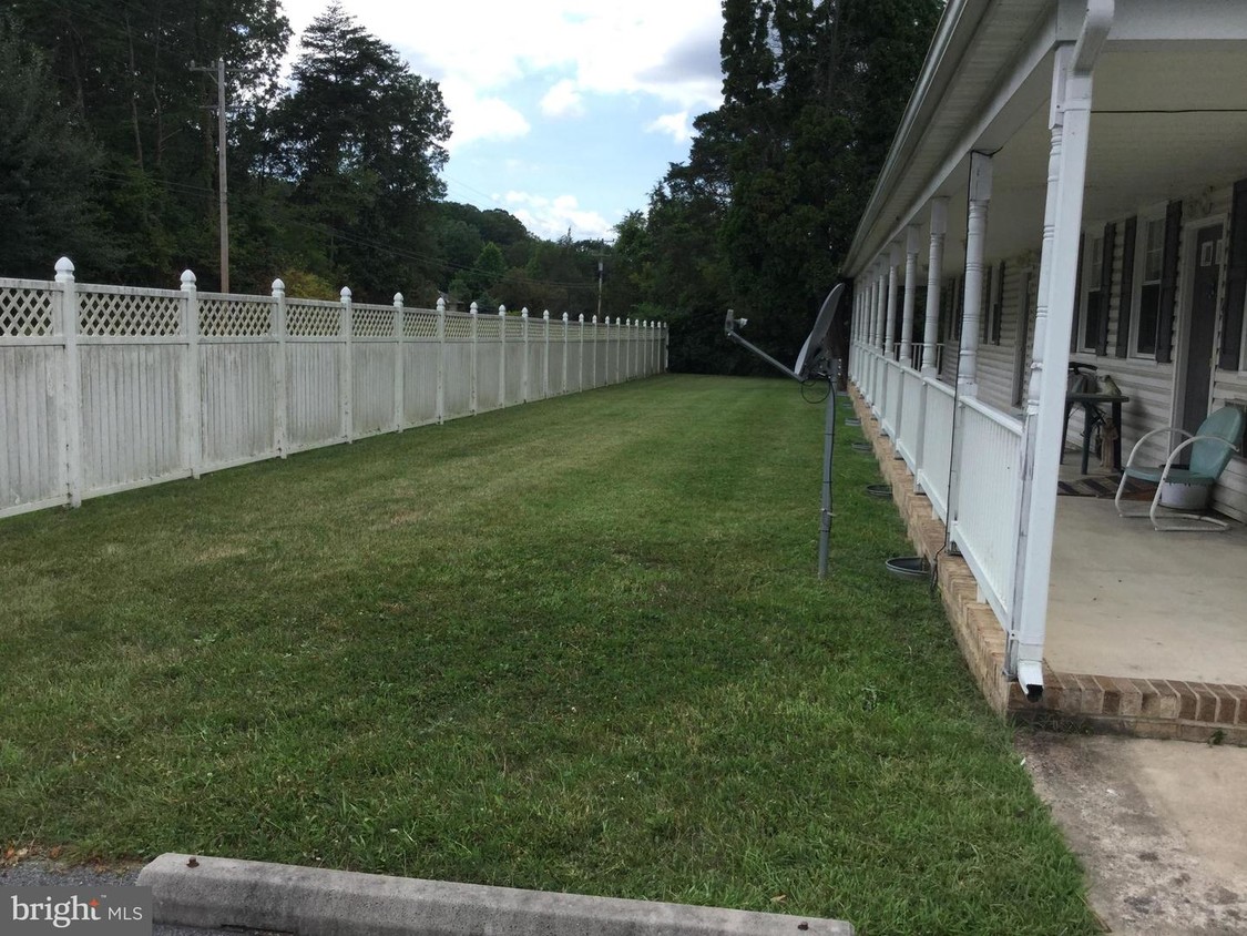 Foto principal - 5632 Strasburg Rd