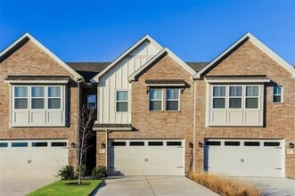 Building Photo - 3027 Whitetail Ln