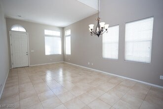 Building Photo - 2612 Rainbow Glow St