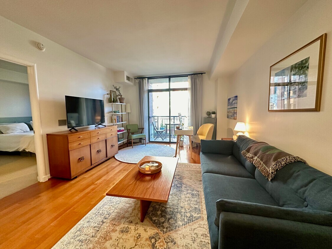 1021 N Garfield St Unit 222, Arlington, VA 22201 Condo for Rent in