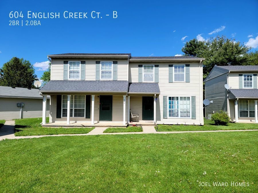 Primary Photo - Cute 2 Bedroom 1.5 Bath Condo on a Quiet C...