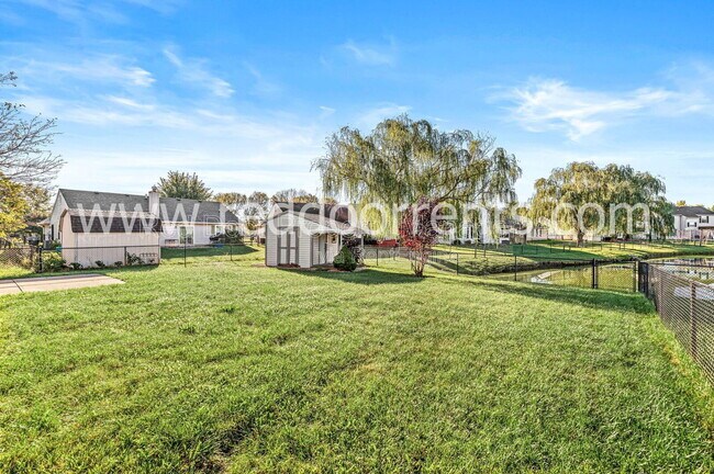 Foto del edificio - 6421 Longhorn Ct