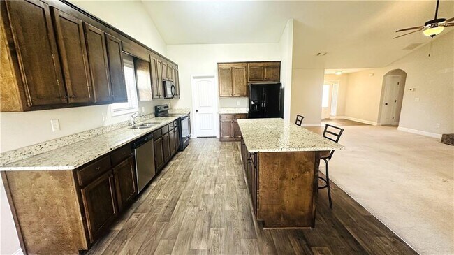 Foto del edificio - 668 River Mist Cir