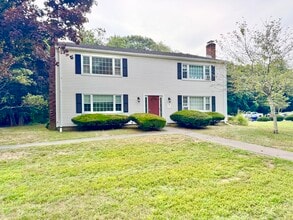 Building Photo - 174 Old Boston Post Rd