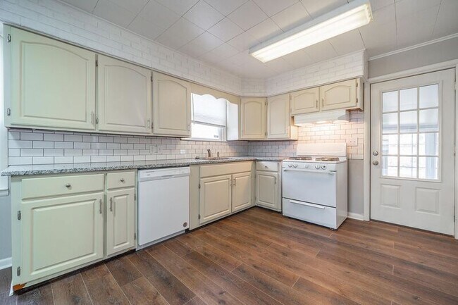 Foto del edificio - 1438 Little Ave