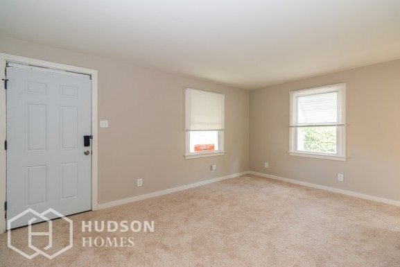 Building Photo - 672 N Keim St