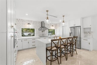Building Photo - 7985 SW 136th St