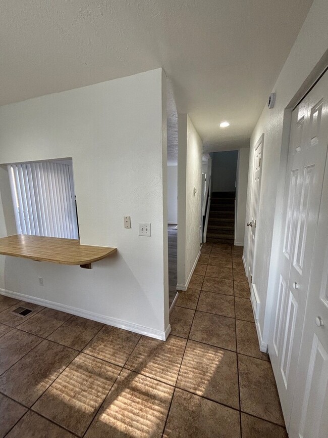 Foto del edificio - 16019 E Radcliff Pl