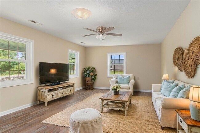 Foto del edificio - 604 Kiwanis Ave