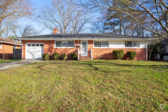 Building Photo - 6 Redbud Ln