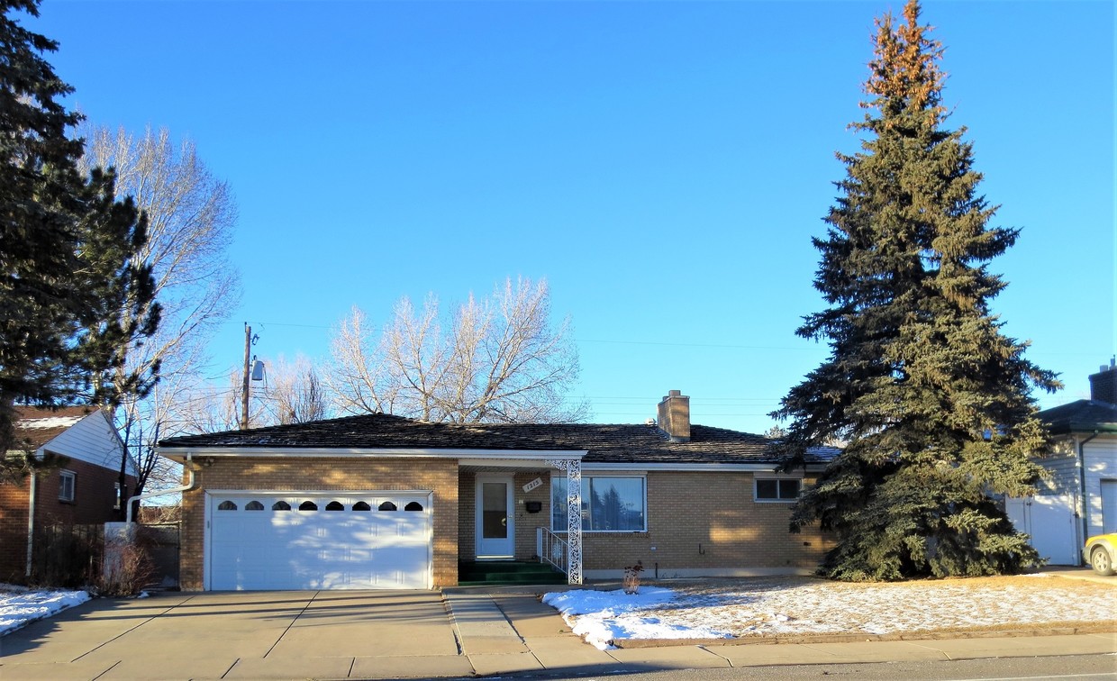 1215 E Reynolds St, Laramie, WY 82072 House Rental in Laramie, WY