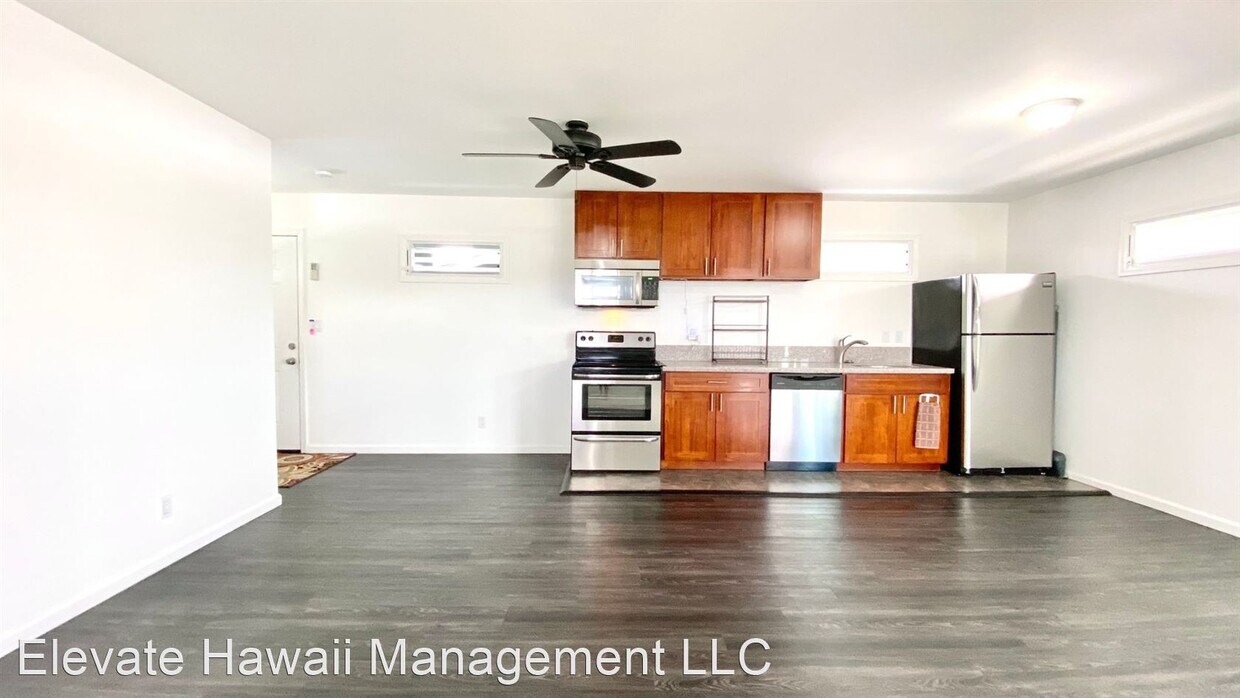 Primary Photo - Studio, 1 bath House - 108 Maluniu Avenue,...
