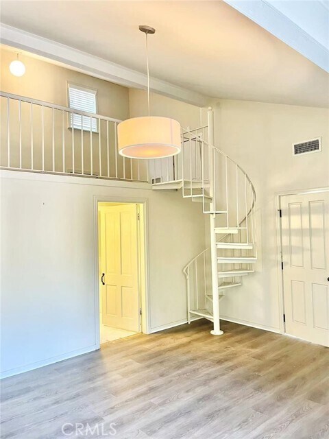 Foto del edificio - 1405 S Oakland Ave