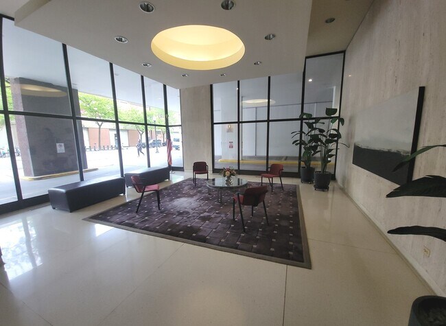 Foto del edificio - 1636 N Wells St