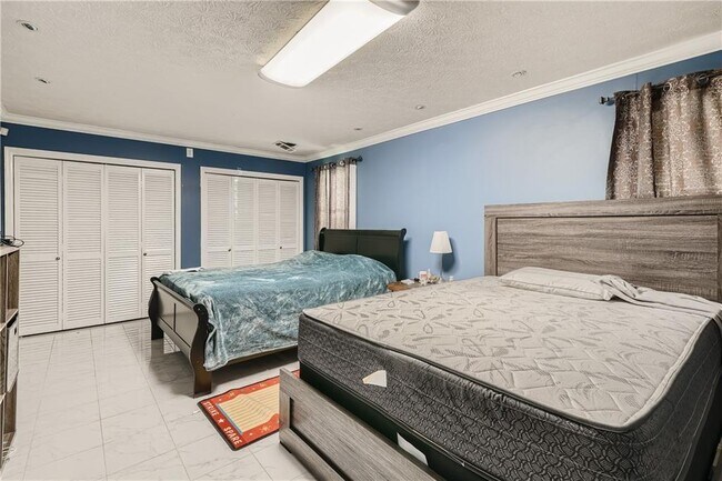Foto del edificio - 420 W Crossville Rd
