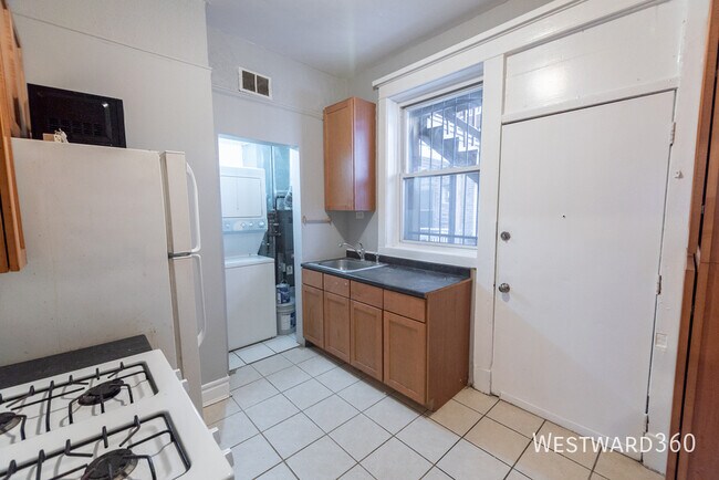 Foto del edificio - 3403 W North Ave