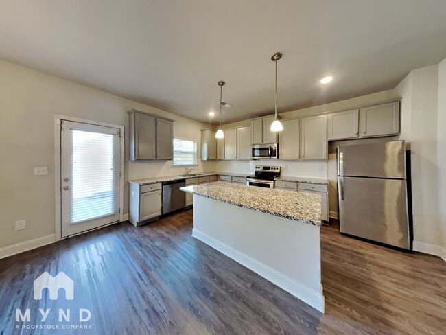 Building Photo - 238 Hydrangea Ct