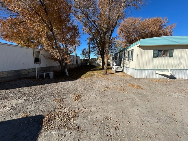 Building Photo - 2 Bedroom 1 Bath Updated Mobile Home in A & J Mobile Home Park