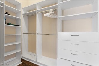 Building Photo - 905 Buffwood Ave