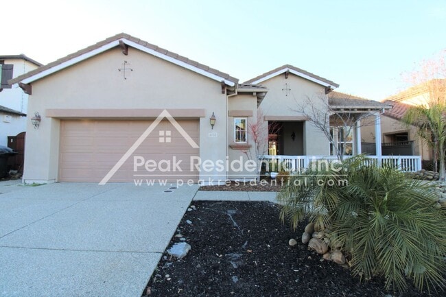 Building Photo - Beautiful  Roseville 3bd/2ba Home with Bon...