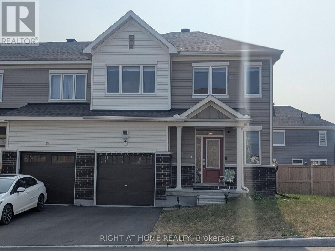 Primary Photo - 10 Tenuto Ln