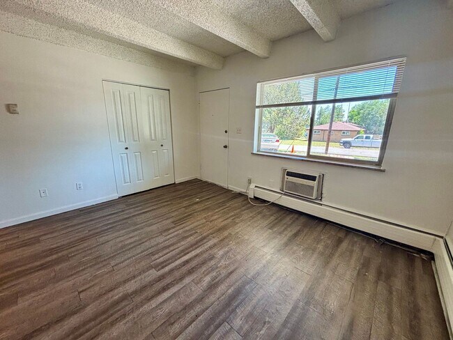 Building Photo - 7300 W 10th Ave