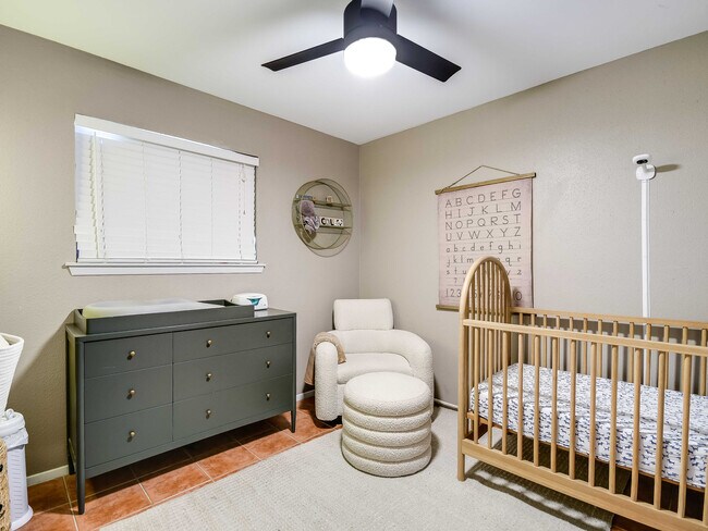 Foto del edificio - 7022 Crosswood Dr
