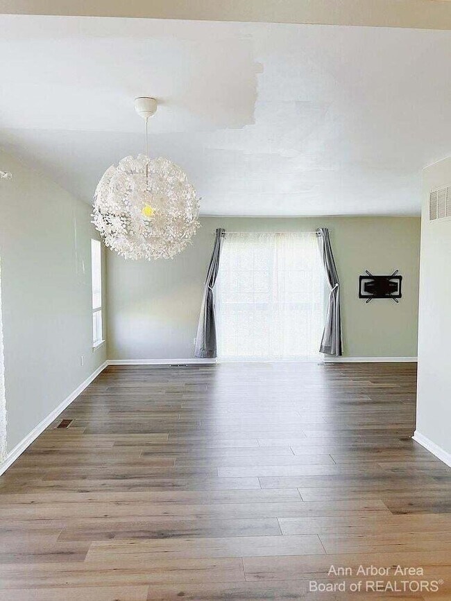 Building Photo - 3166 Promenade Cir