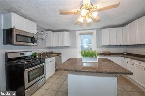 Foto del edificio - 714 Buck Ln