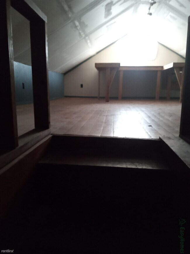 Building Photo - 4 br, 2 bath House - 2076 May Street