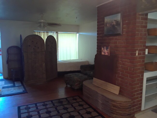 Foto del edificio - 6129 Andalusia Ave